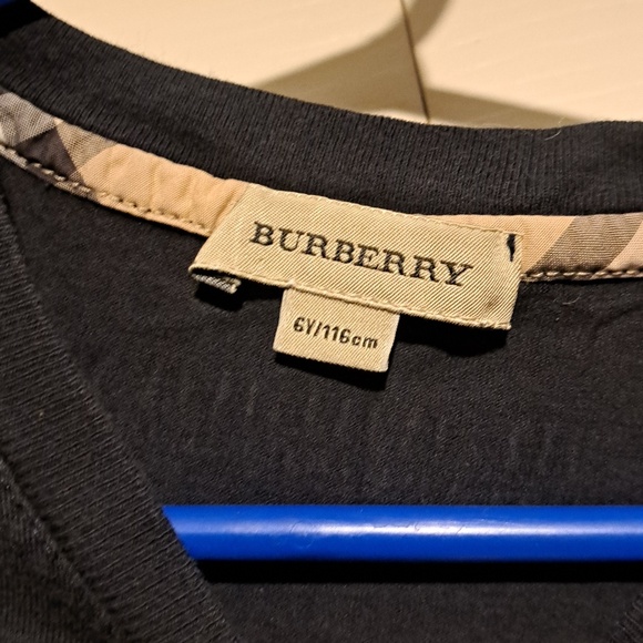 Burberry boys Black Long-Sleeve Tee with Iconic Plaid Shoulder Panels - Picture 3 of 4